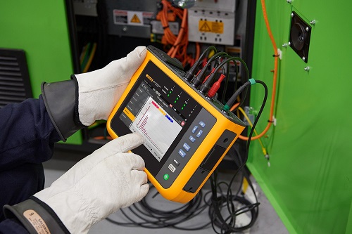 Fluke 1773、1775 和 1777 三相电能质量分析仪
